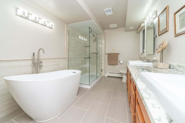 34150 Hunters Row, Farmington Hills, MI 48331