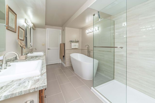 34150 Hunters Row, Farmington Hills, MI 48331