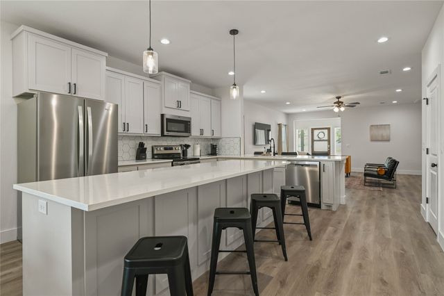 532 W Florence Street, Denison, TX 75020