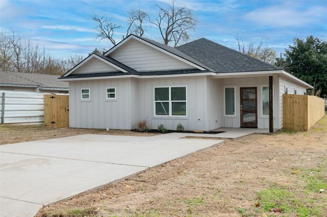 532 W Florence Street, Denison, TX 75020