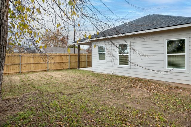 532 W Florence Street, Denison, TX 75020
