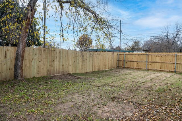 532 W Florence Street, Denison, TX 75020