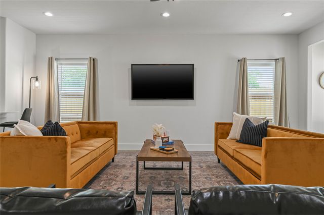 532 W Florence Street, Denison, TX 75020