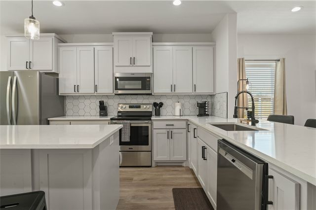 532 W Florence Street, Denison, TX 75020