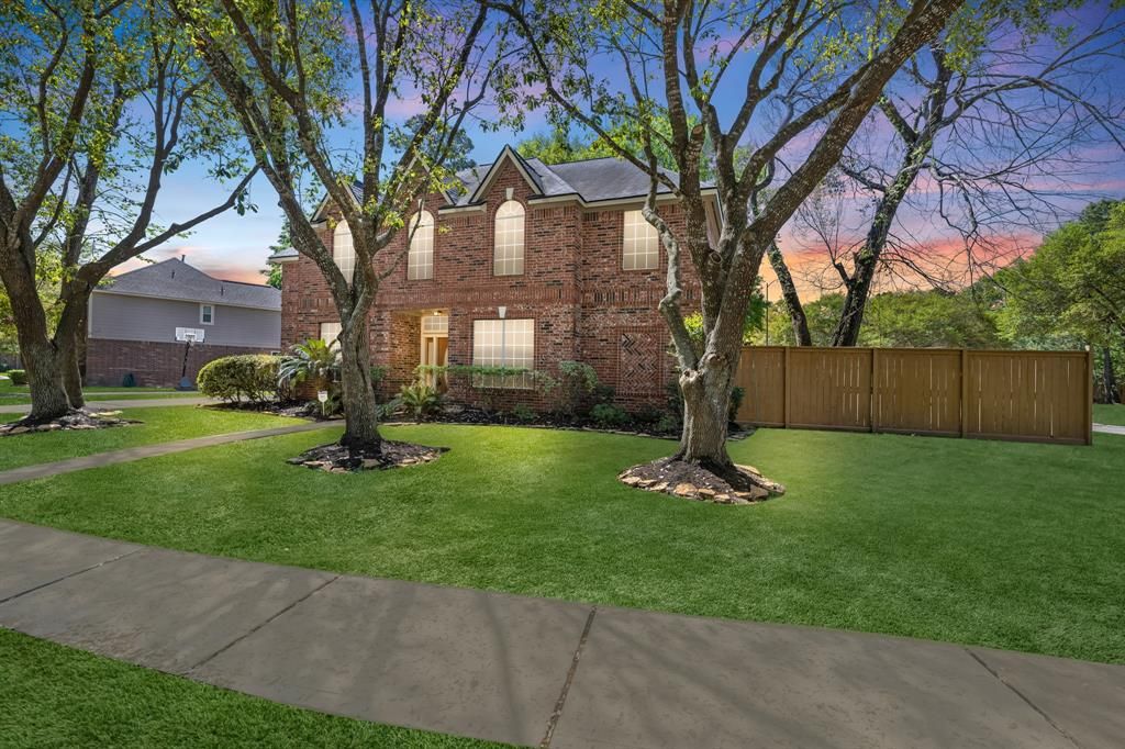 30631 Tealcrest Estates Drive, Spring, TX 77386