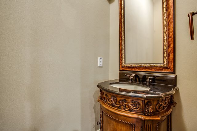 4111 Rawlins Street 305, Dallas, TX 75219