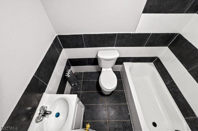 320 Lee Pl, Plainfield City, NJ 07063