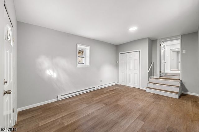 320 Lee Pl, Plainfield City, NJ 07063