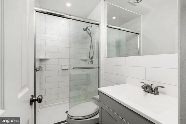 449 LIVINGSTON DR, Hightstown, NJ 08520