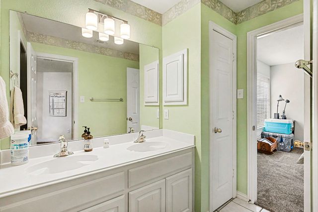 8421 Parkdale Drive, North Richland Hills, TX 76182