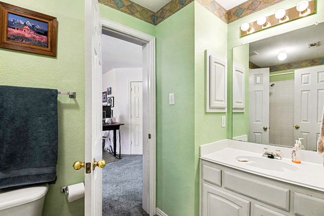 8421 Parkdale Drive, North Richland Hills, TX 76182