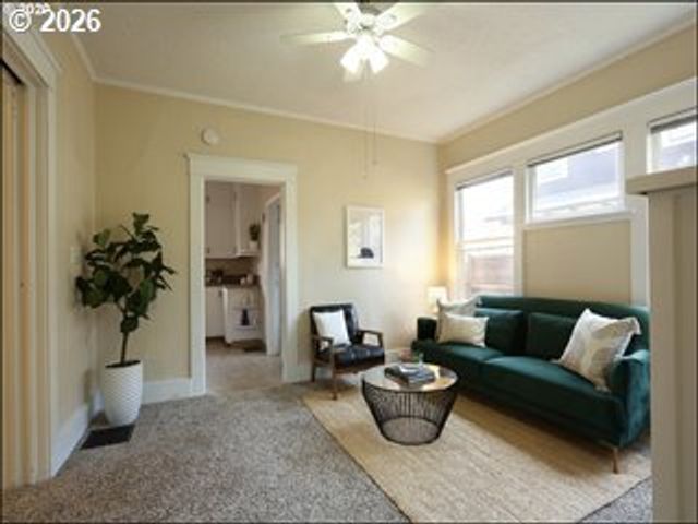 3507 Se SALMON St, Portland, OR 97214