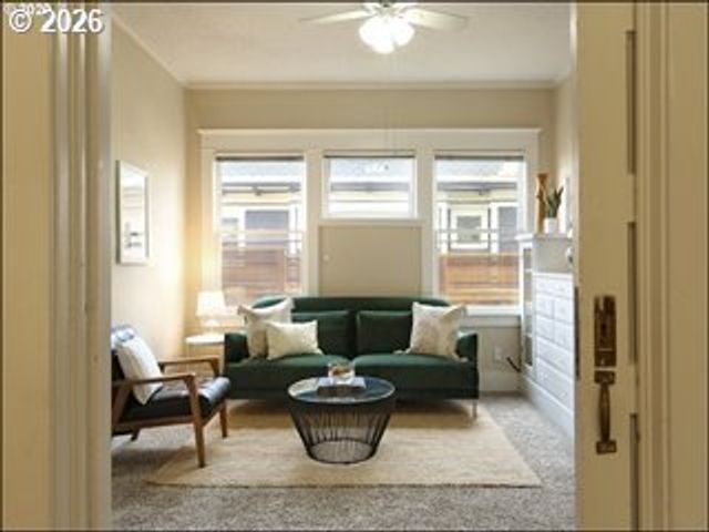 3507 Se SALMON St, Portland, OR 97214
