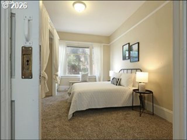 3507 Se SALMON St, Portland, OR 97214