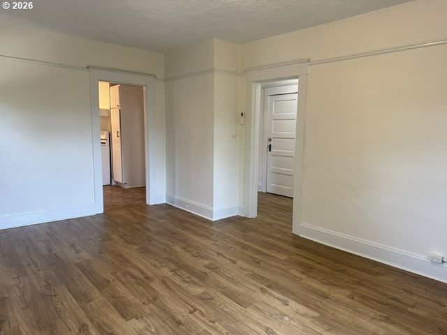3507 Se SALMON St, Portland, OR 97214