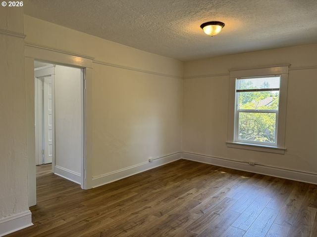 3507 Se SALMON St, Portland, OR 97214