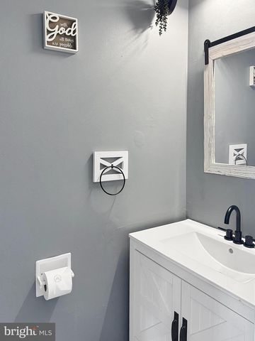 115 GOLF DR, Gilbertsville, PA 19525