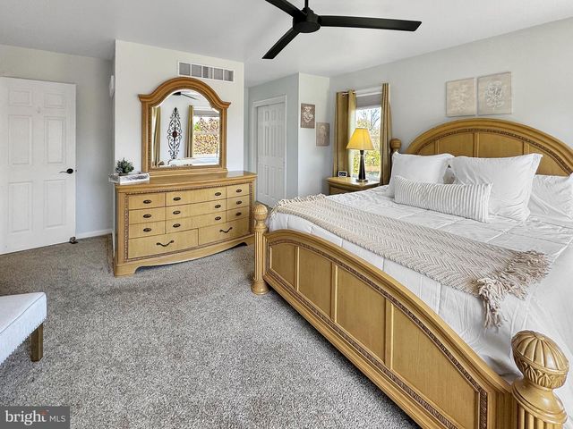 115 GOLF DR, Gilbertsville, PA 19525