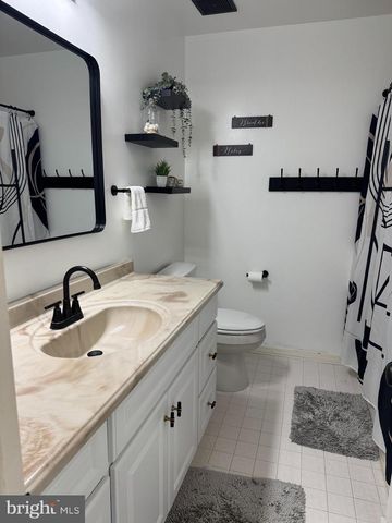 115 GOLF DR, Gilbertsville, PA 19525