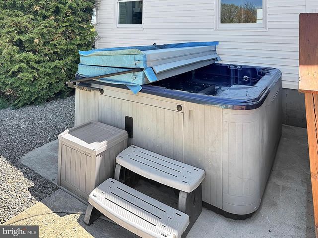 115 GOLF DR, Gilbertsville, PA 19525