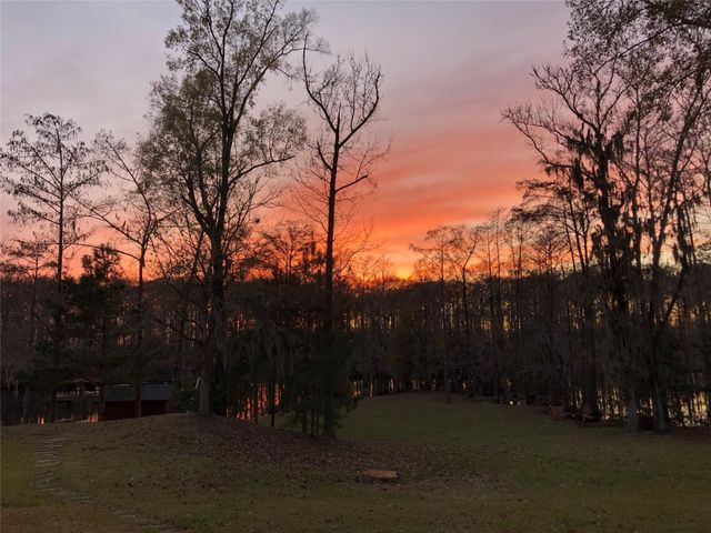 63 N Smith Loop Loop, Cleveland, TX 77327