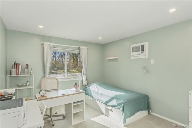 11 Jeanne Road, Lake Grove, NY 11755