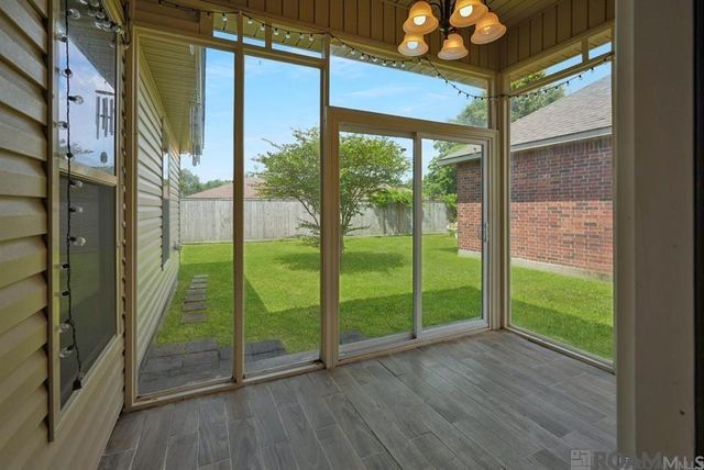 14547 Stone Gate Dr, Baton Rouge, LA 70816