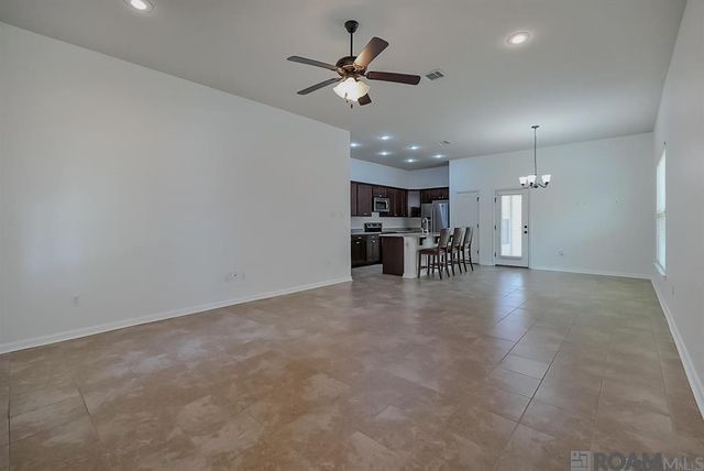 14547 Stone Gate Dr, Baton Rouge, LA 70816