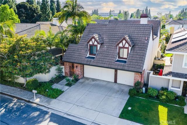 3487 Queens Court, Costa Mesa, CA 92626