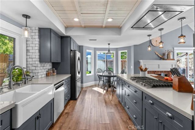 3487 Queens Court, Costa Mesa, CA 92626