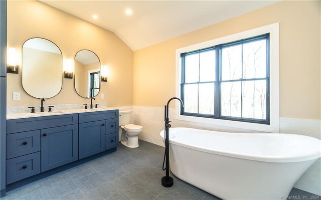 25 Silver Springs Drive, Haddam, CT 06441