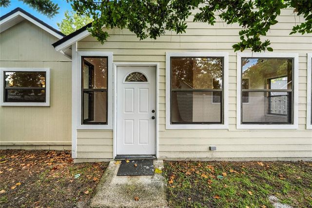 183 LAKESIDE CIRCLE, Sanford, FL 32773
