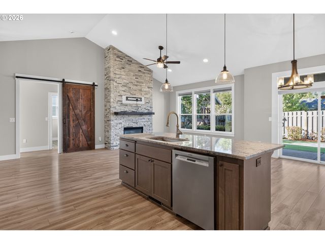 7825 MARIE Ln, Keizer, OR 97303