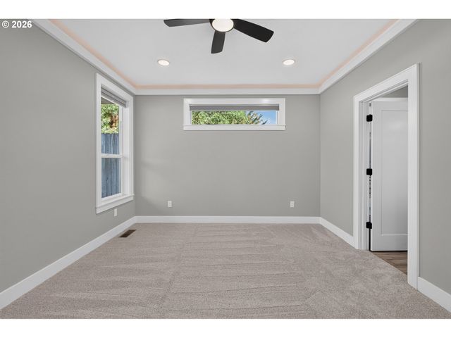 7825 MARIE Ln, Keizer, OR 97303