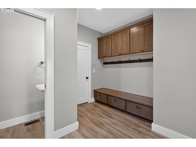 7825 MARIE Ln, Keizer, OR 97303