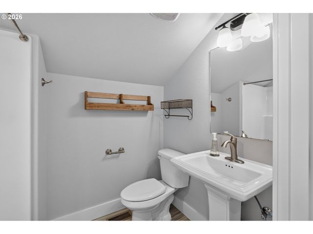 7825 MARIE Ln, Keizer, OR 97303