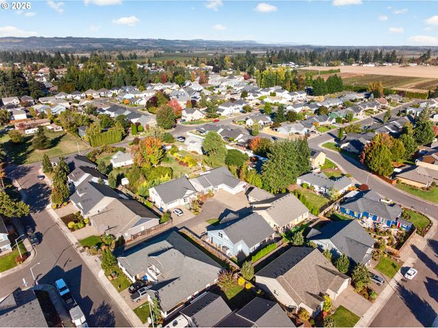 7825 MARIE Ln, Keizer, OR 97303