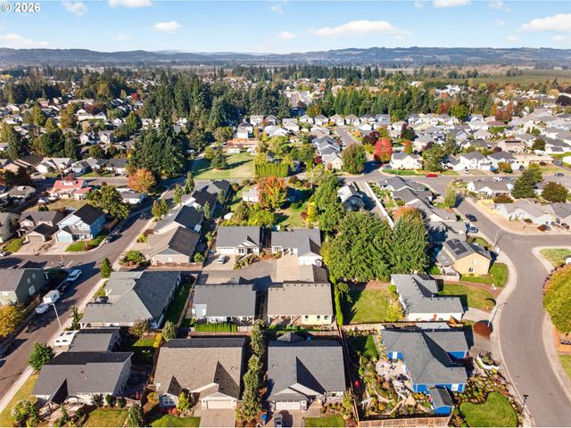 7825 MARIE Ln, Keizer, OR 97303