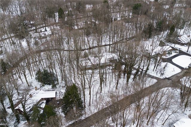 50 Redfern Drive, Youngstown, OH 44505