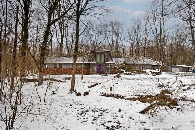 50 Redfern Drive, Youngstown, OH 44505