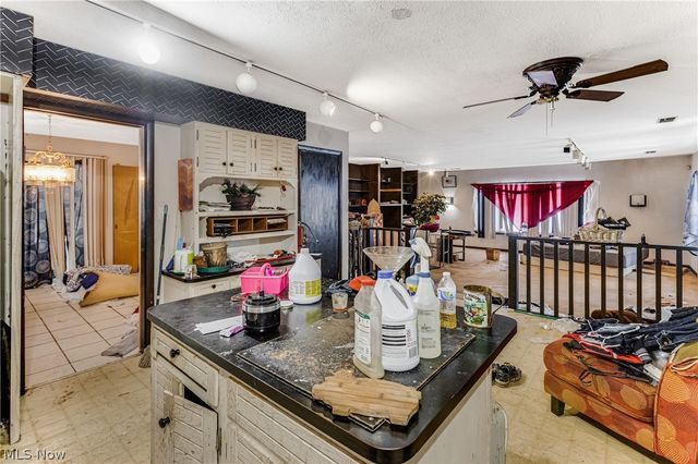 50 Redfern Drive, Youngstown, OH 44505