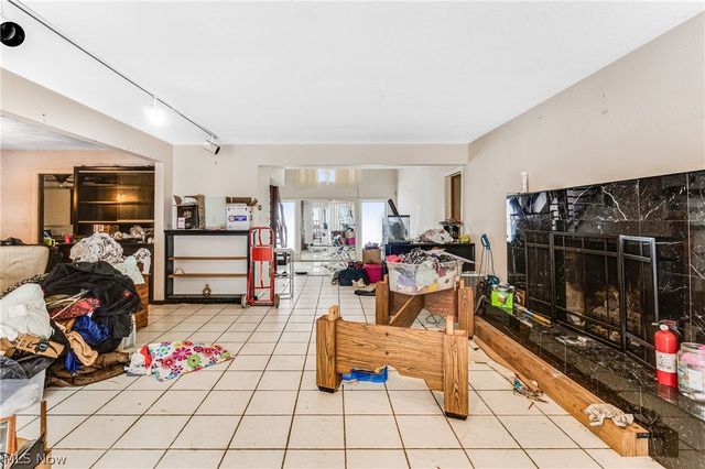 50 Redfern Drive, Youngstown, OH 44505