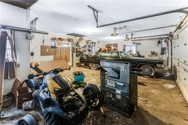 50 Redfern Drive, Youngstown, OH 44505