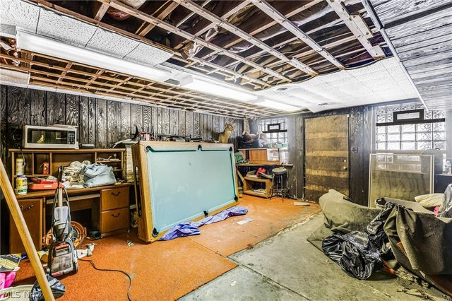 50 Redfern Drive, Youngstown, OH 44505