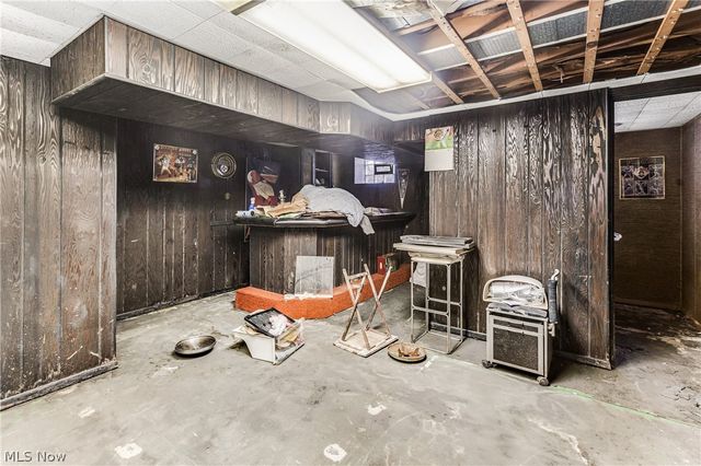 50 Redfern Drive, Youngstown, OH 44505