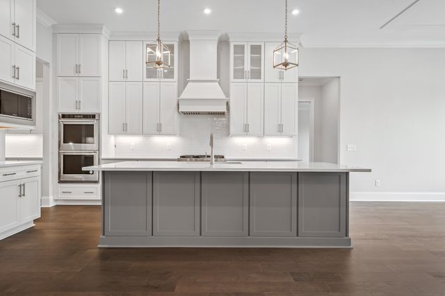 5705 Nola Dr, Arrington, TN 37014