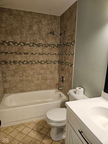 24 Sleepy Hollow Drive, Westfield, IN 46074