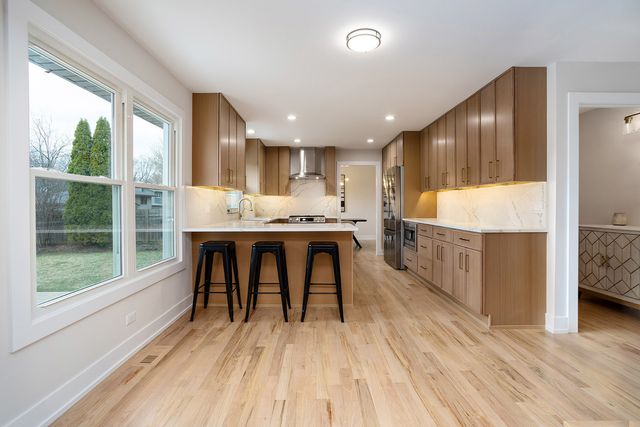 530 Cumberland Trail, Elgin, IL 60123