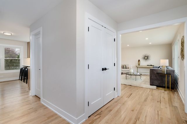 530 Cumberland Trail, Elgin, IL 60123