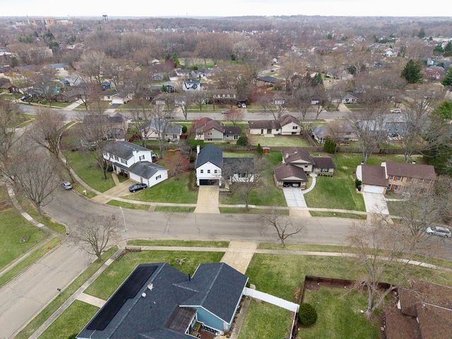 530 Cumberland Trail, Elgin, IL 60123